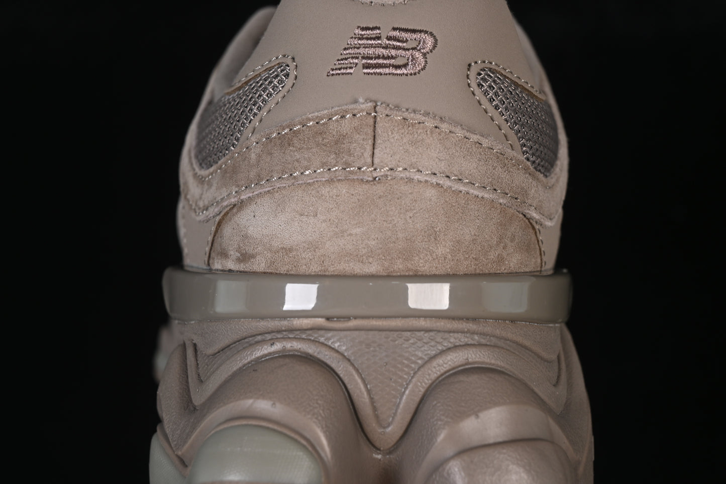 New Balance 9060 Chestnut