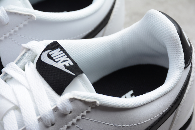 Classic cortez white and black