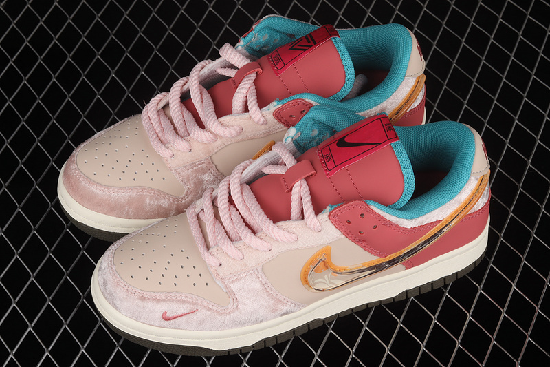 Dunk low free lunch strawberry milk x social status