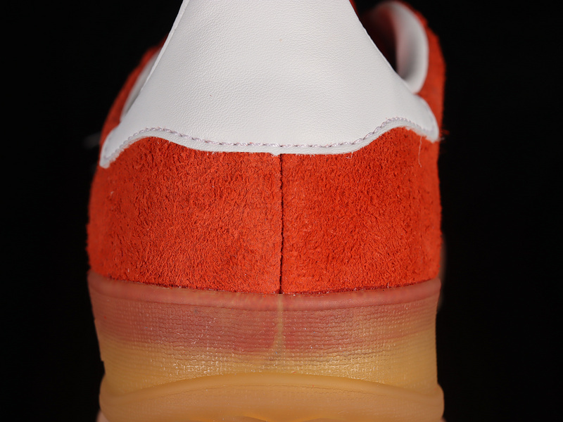 Gazelle indoor bold orange
