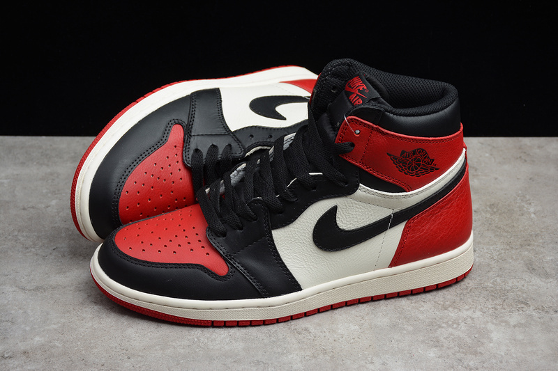 Air jordan 1 retro high bred toe