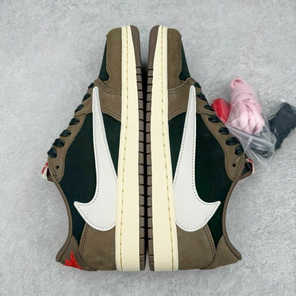 Air jordan 1 low x travis scott retro sp dark mocha