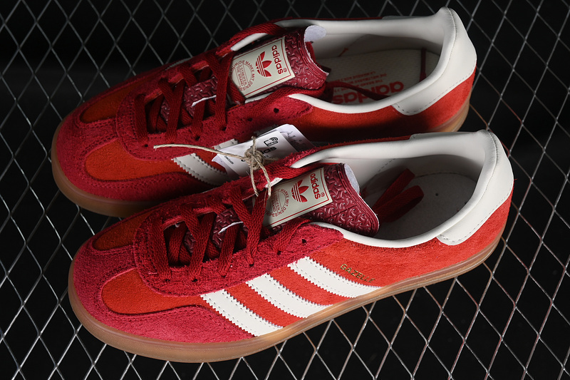 Gazelle indoor active maroon