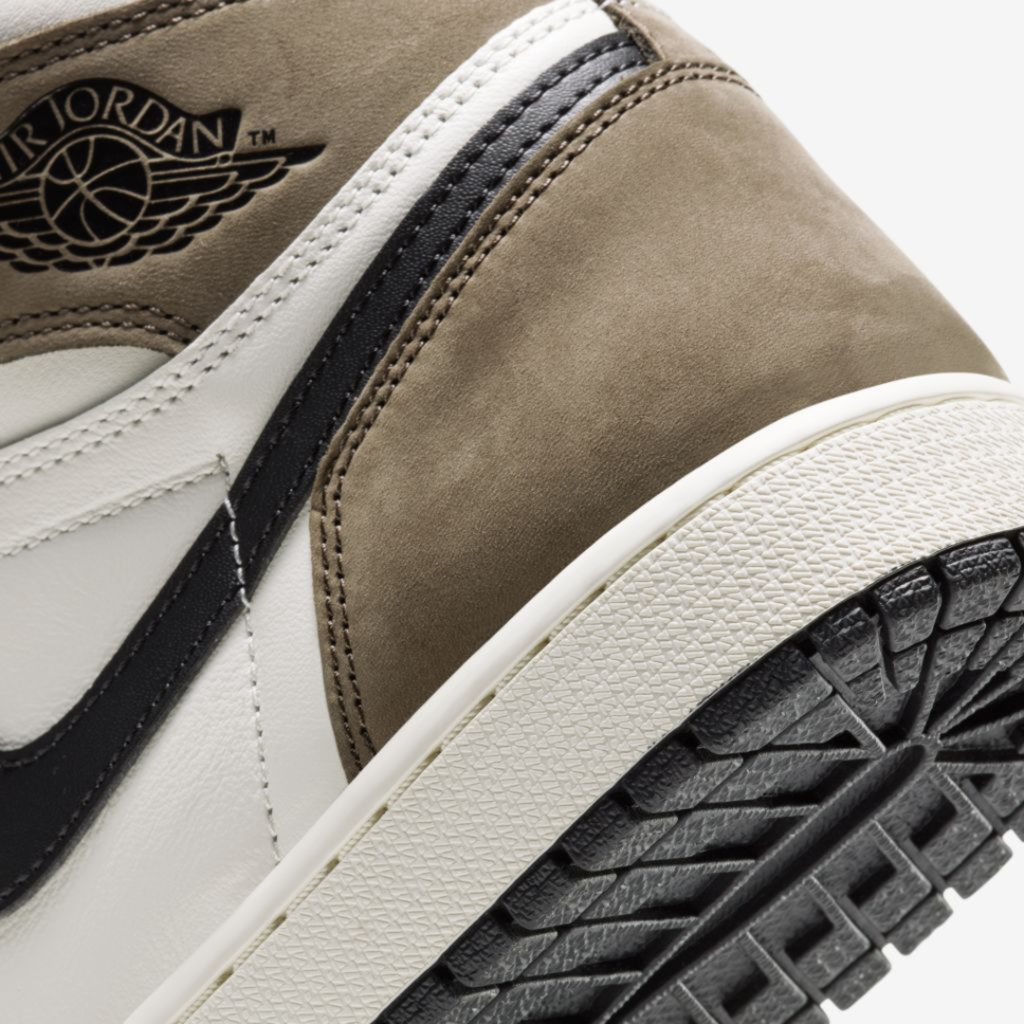 Air jordan 1 retro high dark mocha