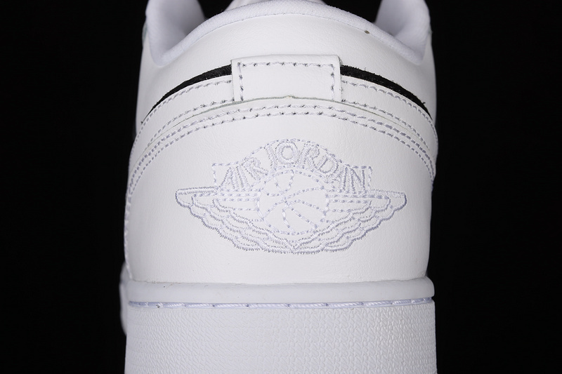 Air jordan 1 low panda reverse