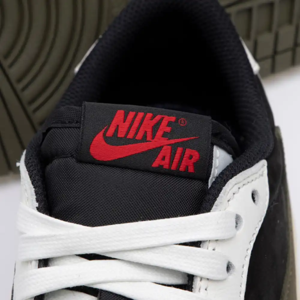 Air jordan 1 low travis scott olive
