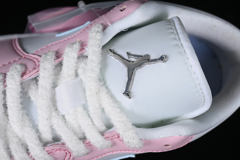 Air jordan 1 low paw print