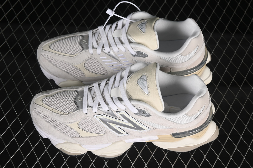 New balance 9060 sea salt moonbean