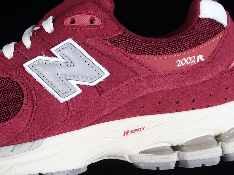 New balance 2002r suede pack earth red