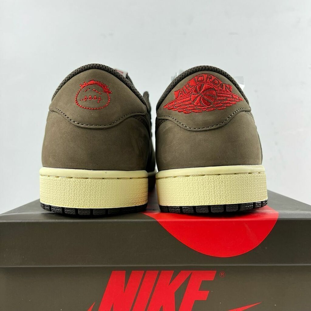 Air jordan 1 low x travis scott retro sp dark mocha