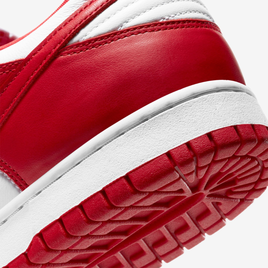 Dunk low university red