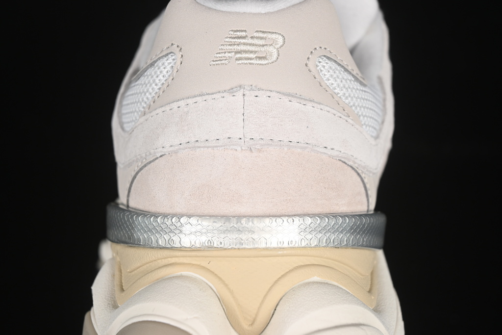 New balance 9060 sea salt moonbean