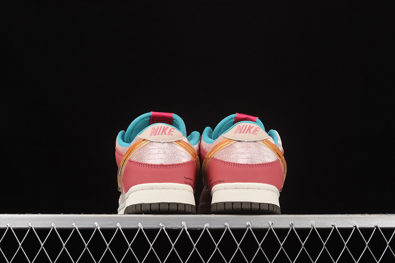 Dunk low free lunch strawberry milk x social status