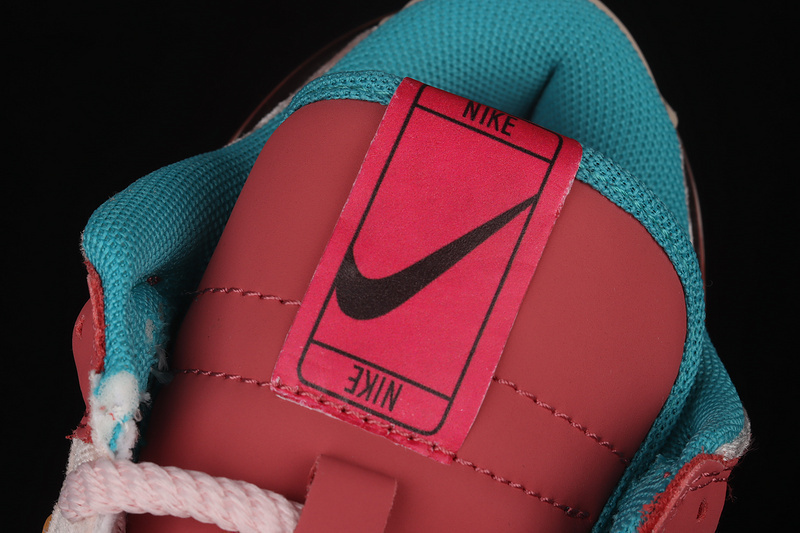 Dunk low free lunch strawberry milk x social status