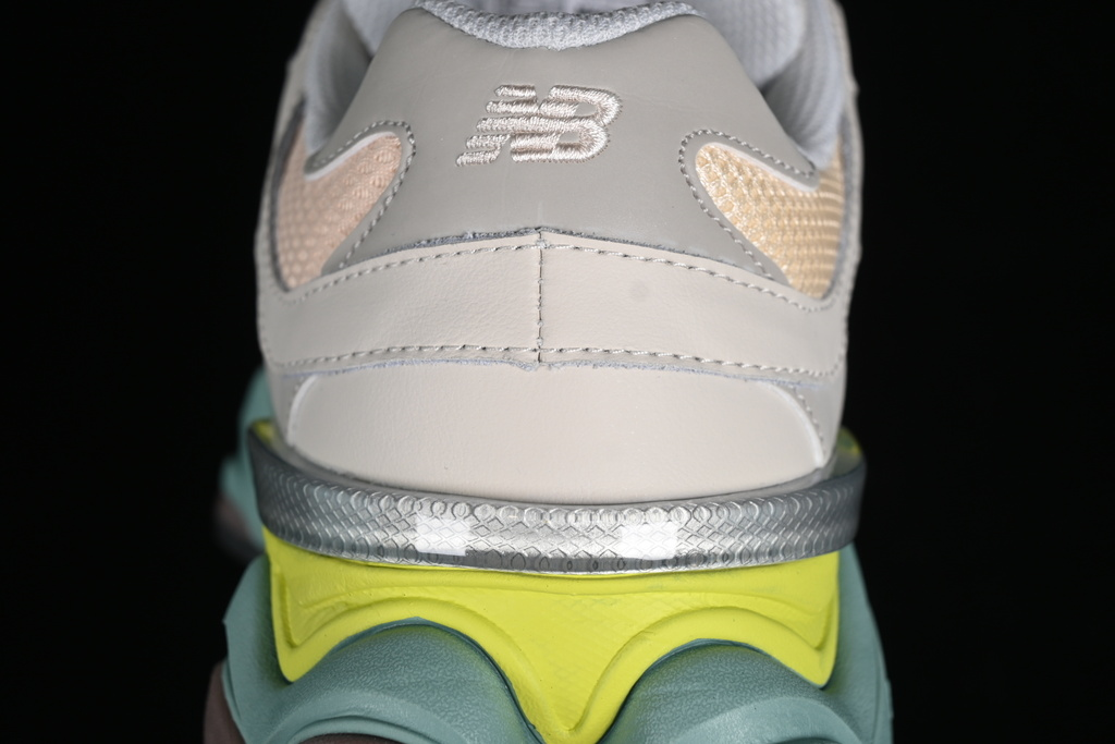 New balance 9060 moonbeam vintage rose moonrock