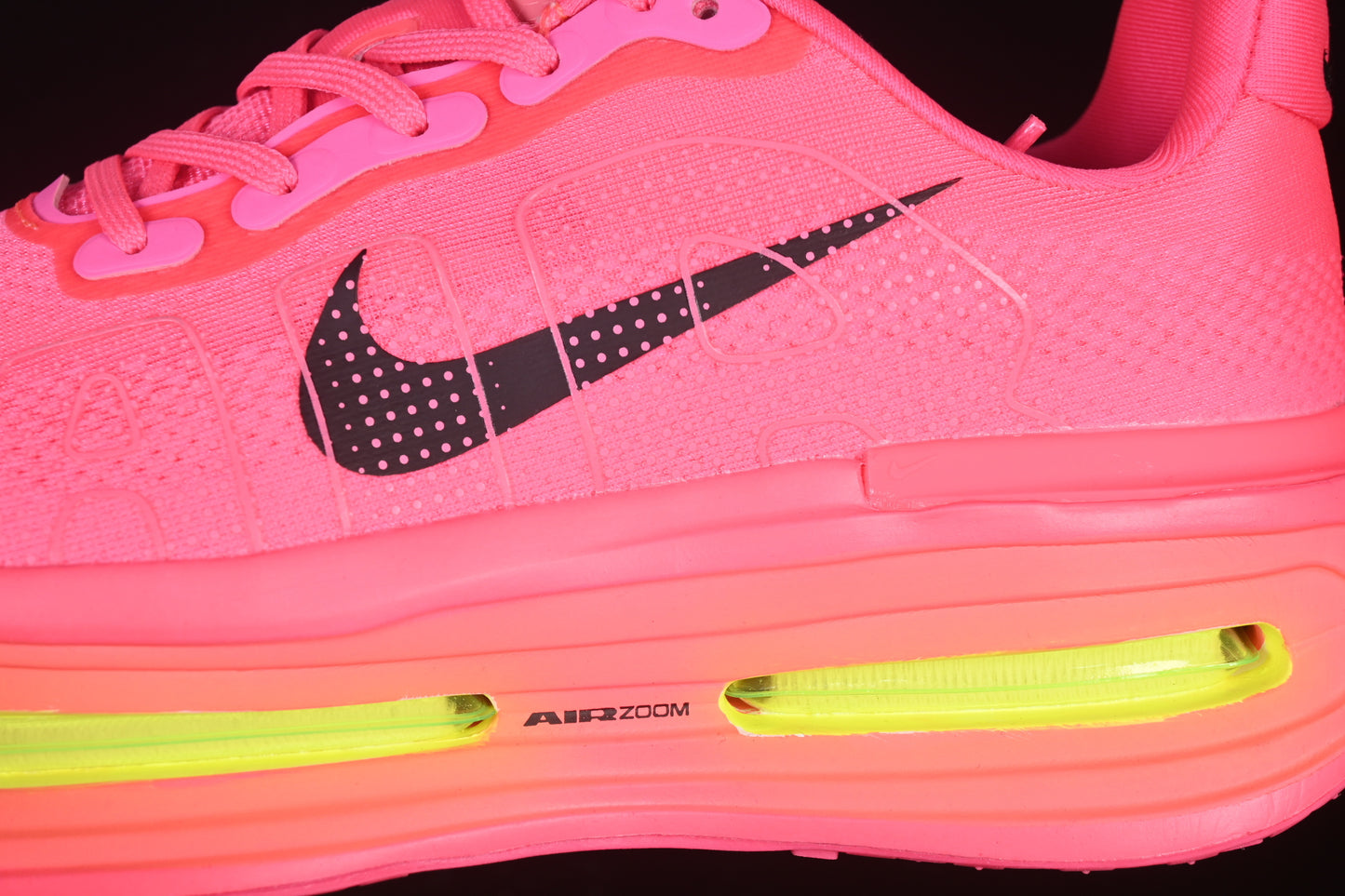 Nike Vomero Premium Hyper Pink