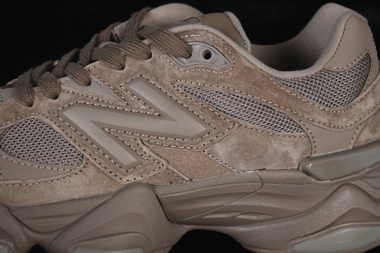 New Balance 9060 Chestnut