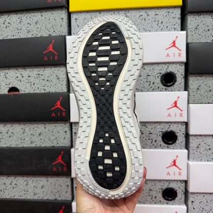 Air Zoom Vomero Plus Run