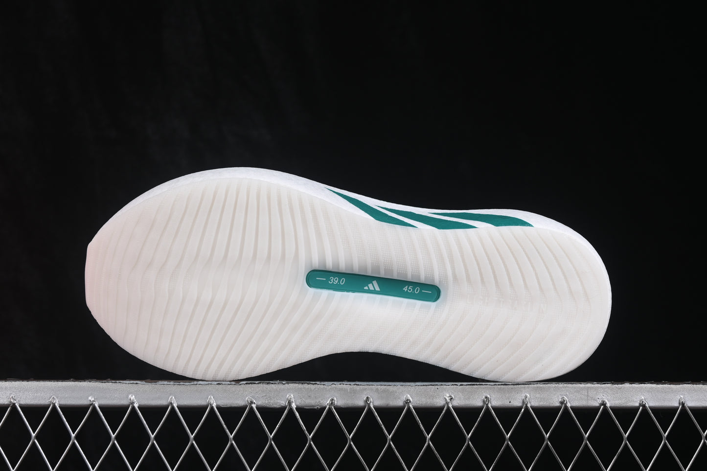 Hyperboost Edge White EQT Green