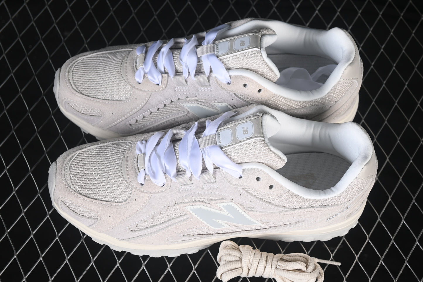 New Balance 204L Sea Salt