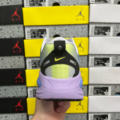 Air Zoom Vomero 18 SE Mood Ring