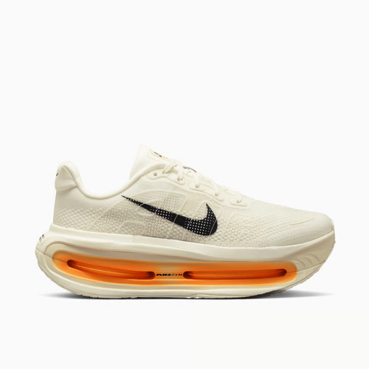 O Nike Vomero Premium Sail Coconut Milk