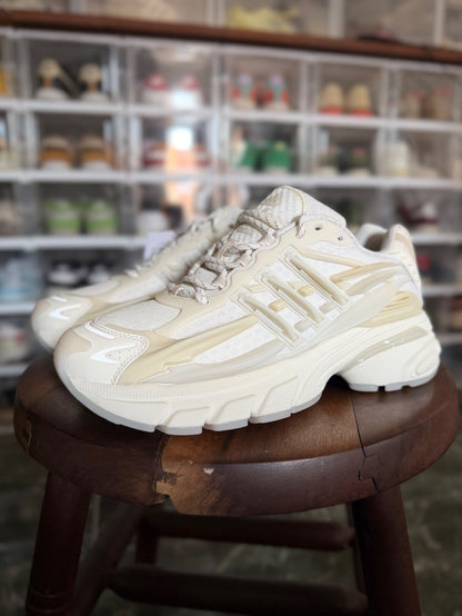Adistar Jellyfish Chalk White x Pharrell Williams