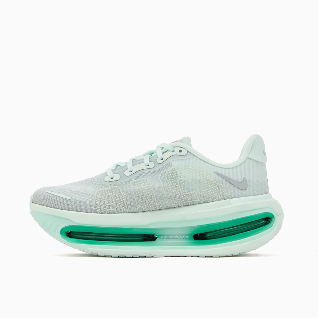 Nike Vomero Premium Barely Green