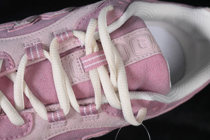 New Balance 204L Pastel Pink