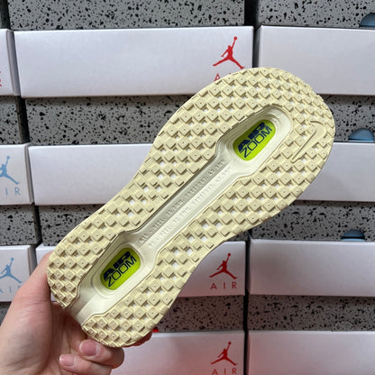 Nike Vomero Premium Alabaster