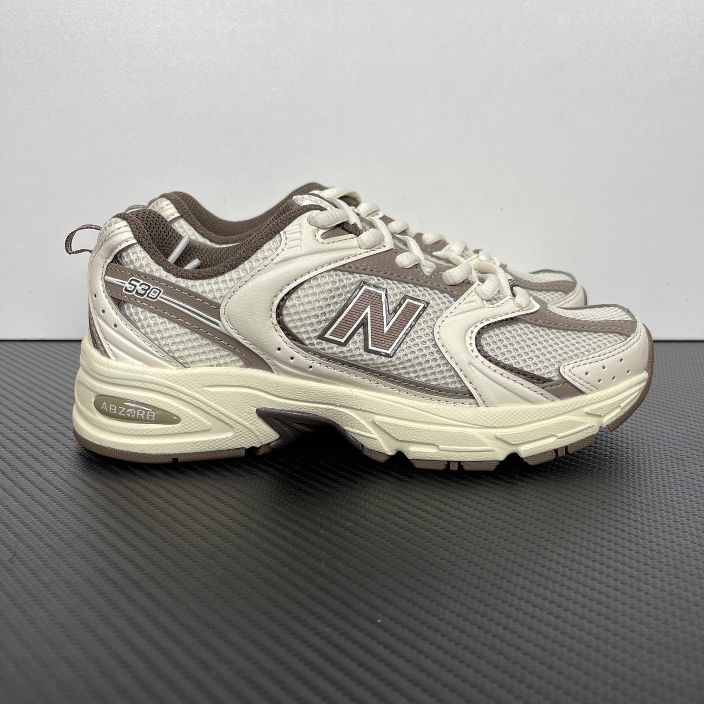 New Balance 530 Turtledove Mushroom