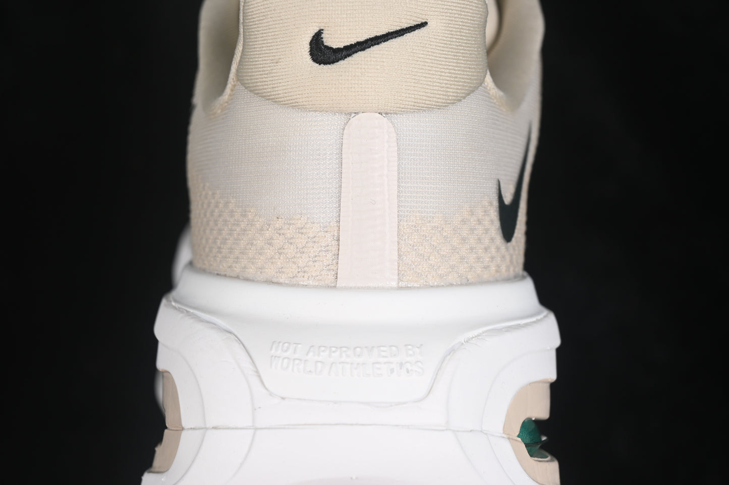 Nike Vomero Premium Pale Ivory Jade Horizon