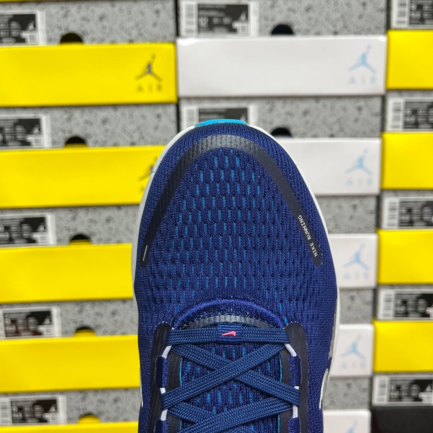 Air Zoom Vomero 18 Blue Void