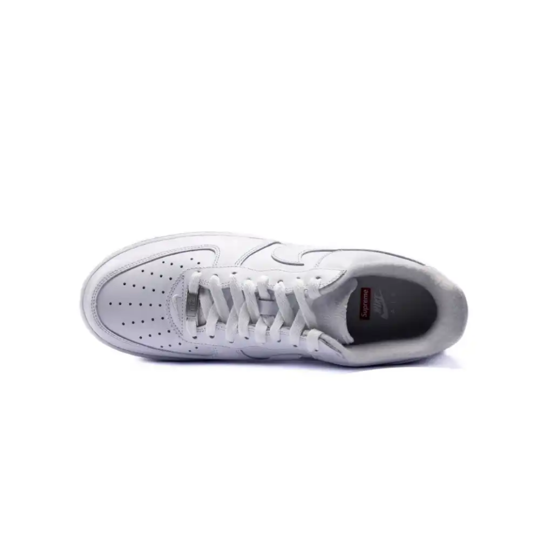 Nike Air Force 1 Low White x Supreme