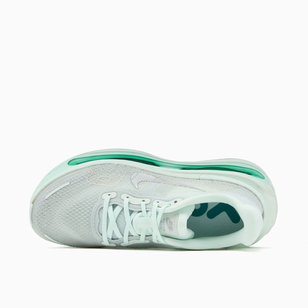 Nike Vomero Premium Barely Green