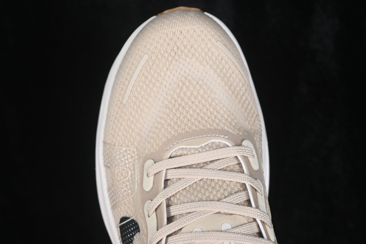 Nike Vomero Premium Pale Ivory Jade Horizon