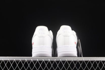 Nike Air Force 1 Low White x Supreme