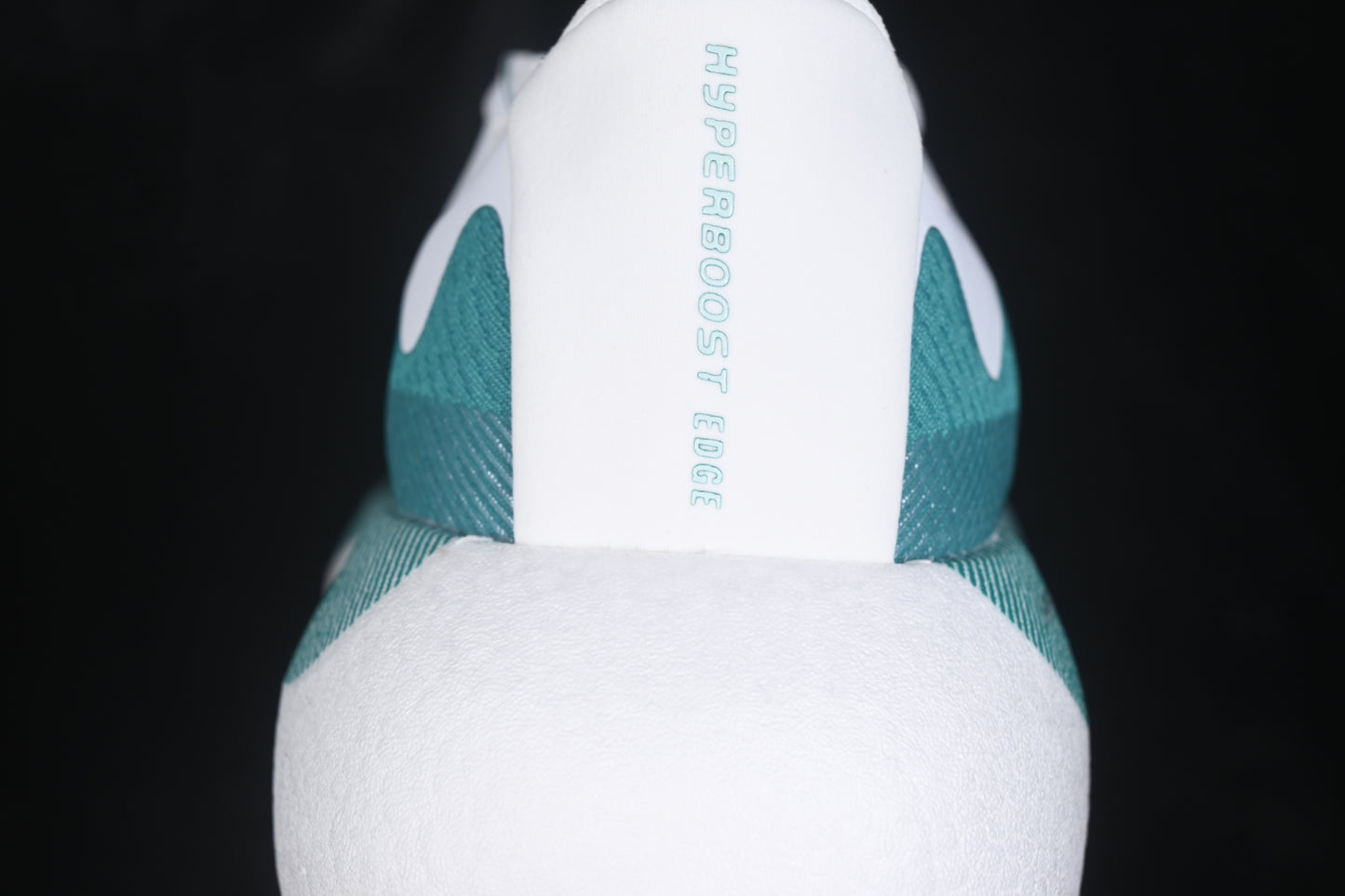 Hyperboost Edge White EQT Green