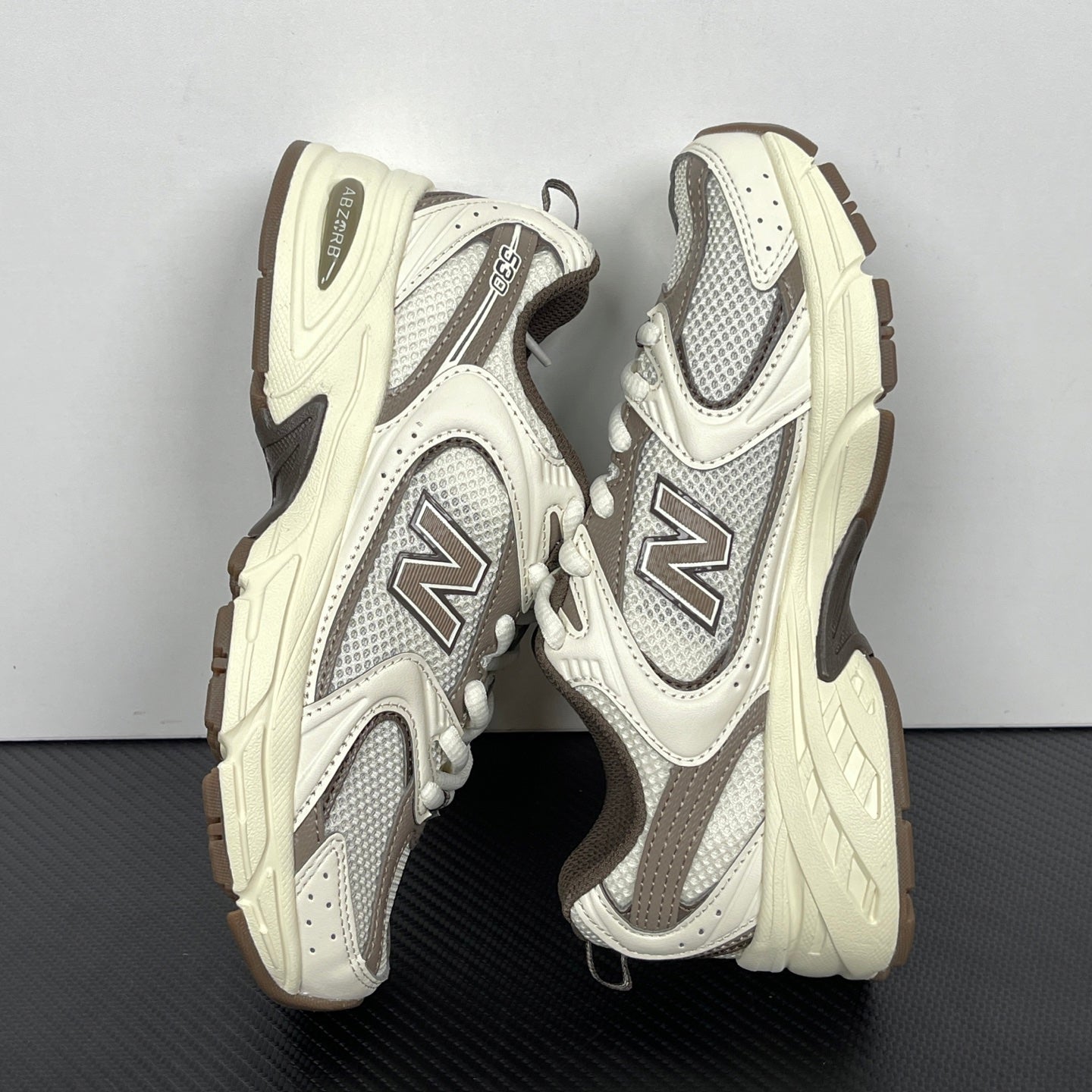 New Balance 530 Turtledove Mushroom