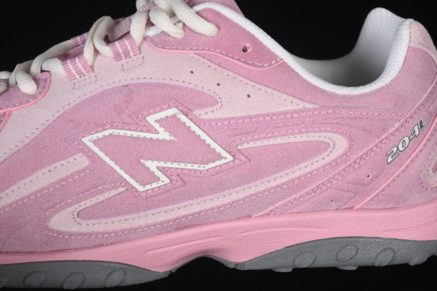 New Balance 204L Pastel Pink