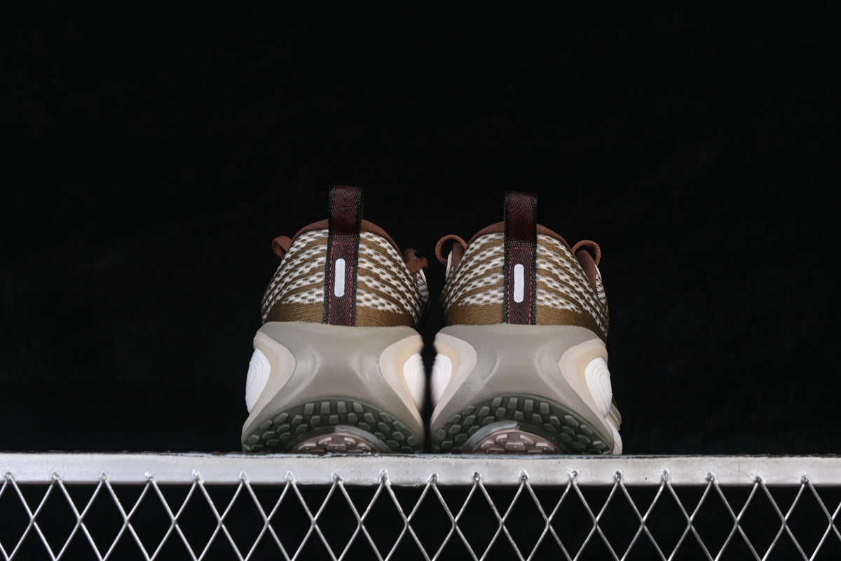 Vomero Plus Caldera Brown and Dark Field Brown