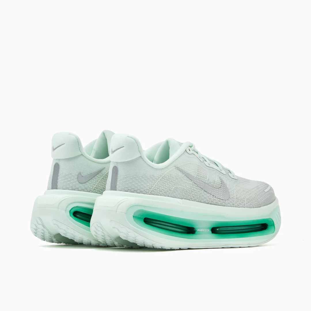 Nike Vomero Premium Barely Green