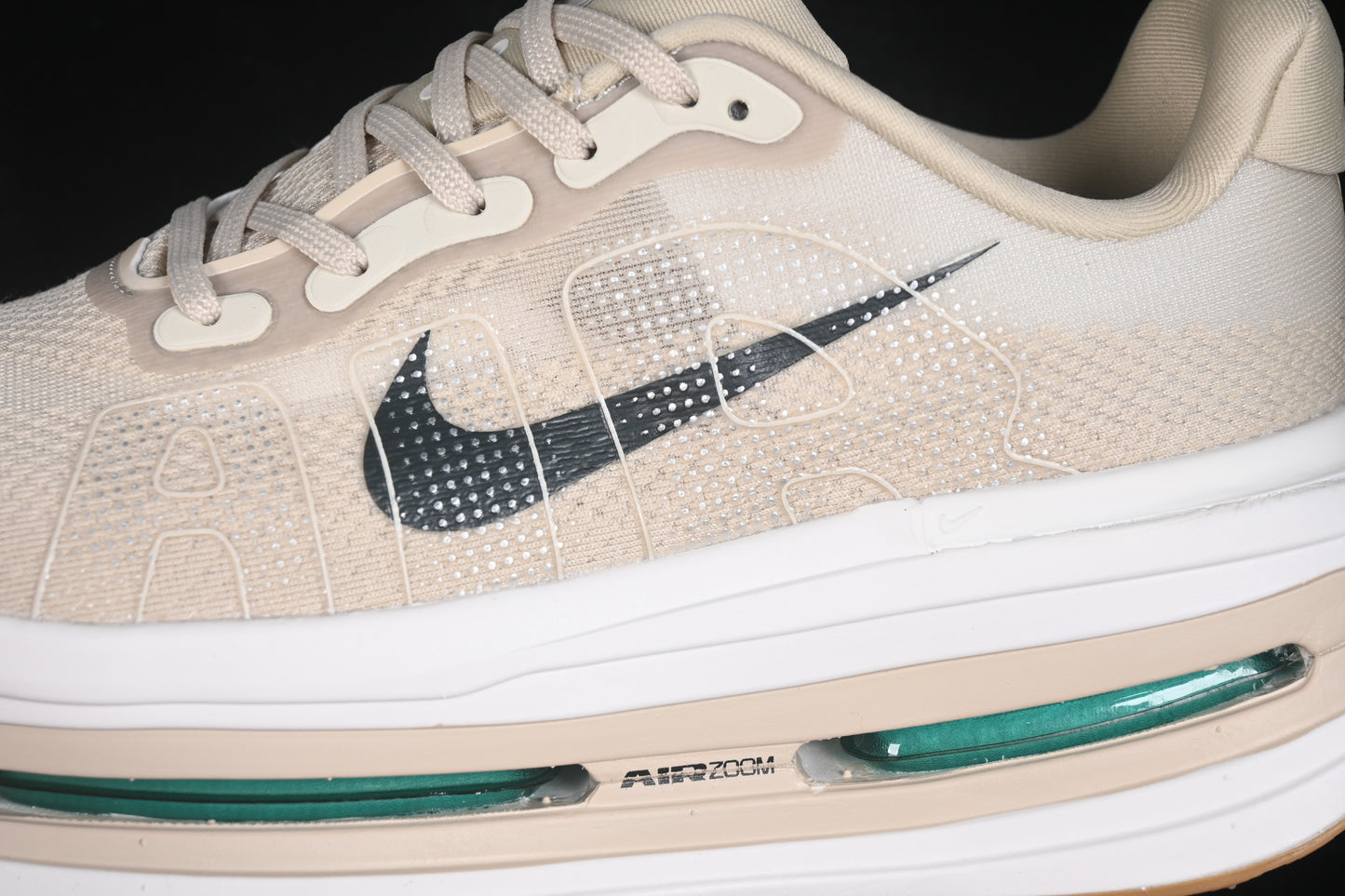 Nike Vomero Premium Pale Ivory Jade Horizon