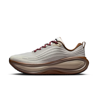 Vomero Plus Sail and Baroque Brown