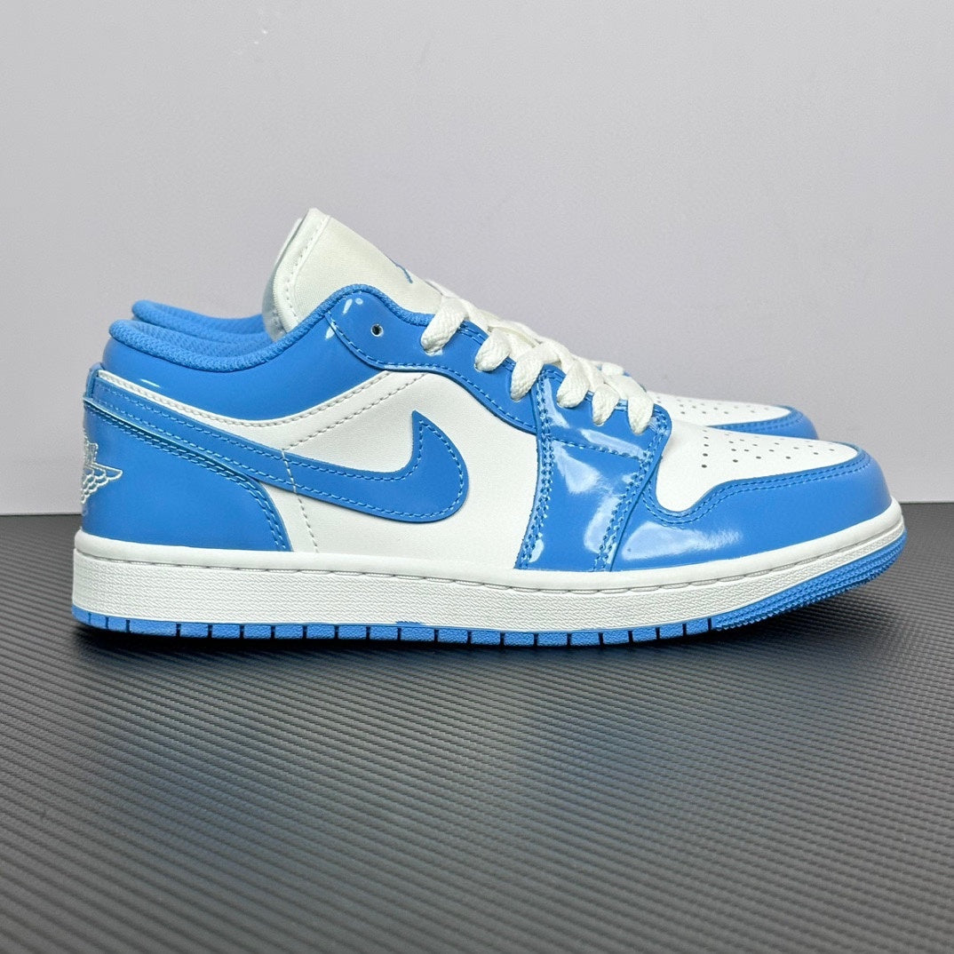 Air Jordan 1 Low SE White Legend Blue