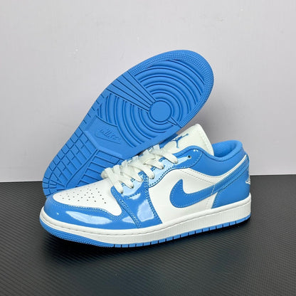 Air Jordan 1 Low SE White Legend Blue