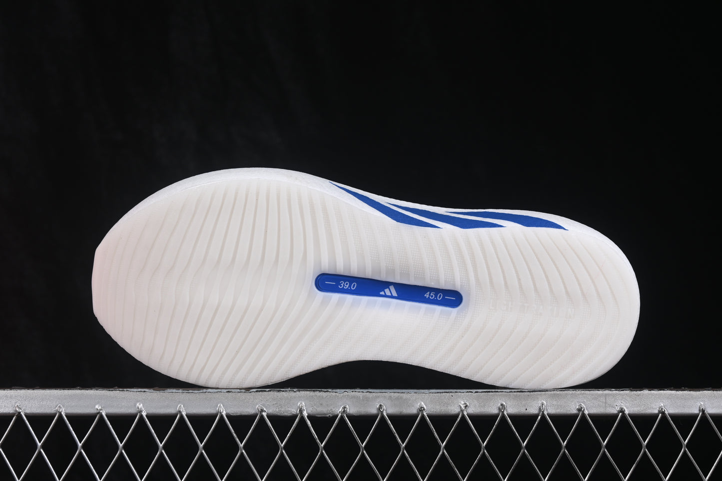 Hyperboost Edge Cloud White Equipment Blue Zero Metalic