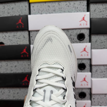 Air Zoom Vomero Plus Run