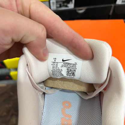 Air Zoom Vomero 18 Light Soft Pink