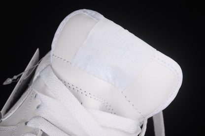 Nike Air Force 1 Low White x Supreme
